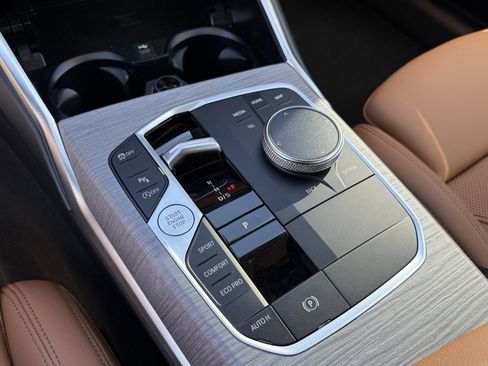 New 2026 BMW 330i Sedan w/ Premium Package image 25