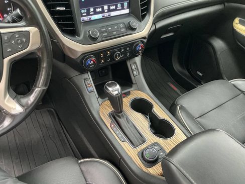 Used 2019 GMC Acadia Denali AWD/4WD image 22