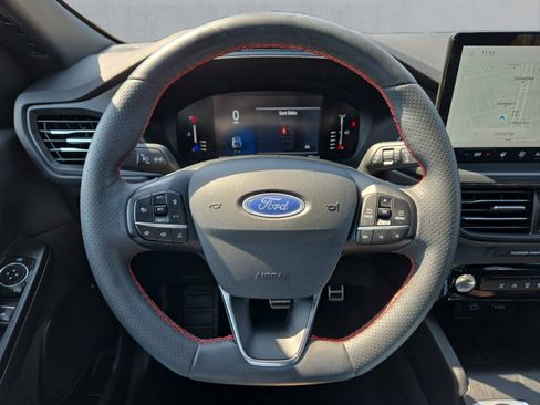 Used 2023 Ford Escape ST-Line w/ Tech Pack #1 AWD/4WD image 13