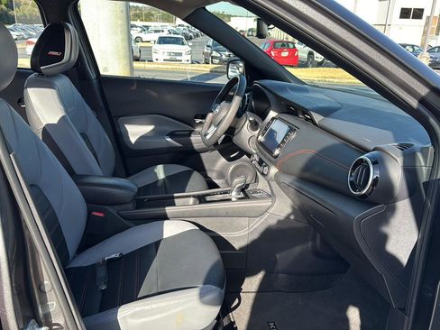 Used 2024 Nissan Kicks SR w/ SR Premium Package image 10