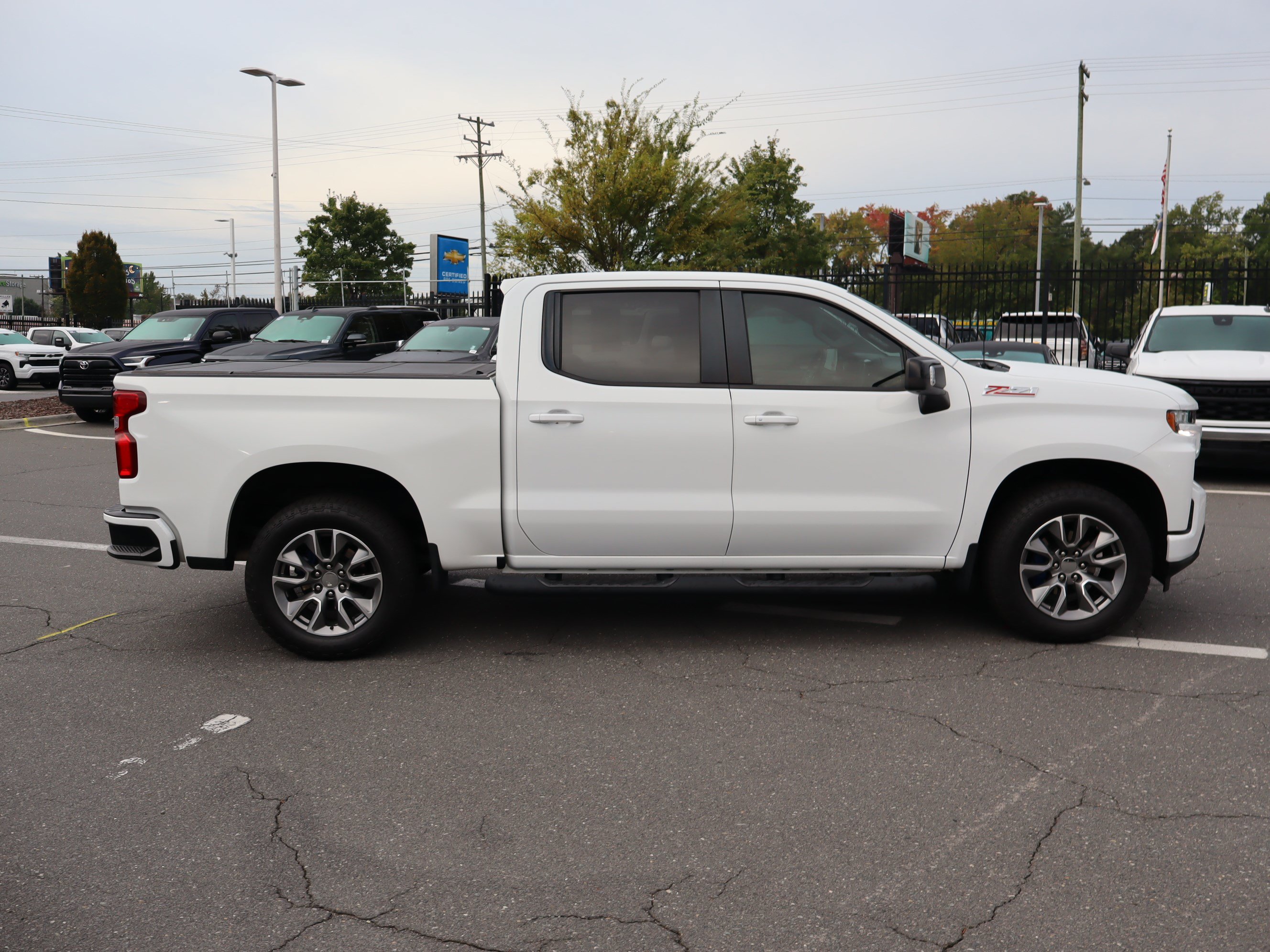 Used 2022 Chevrolet Silverado 1500 RST w/ Safety Package AWD/4WD image 11