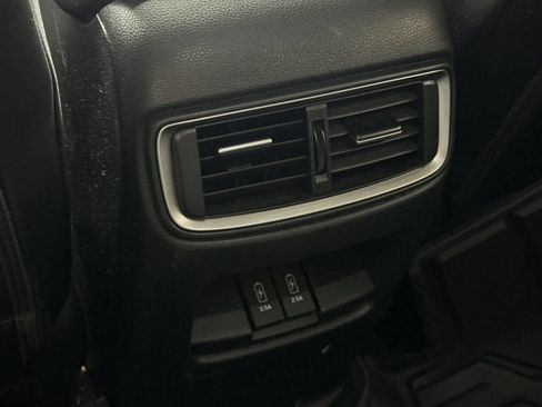 Used 2020 Honda CR-V Touring image 15