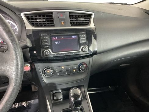 Used 2017 Nissan Sentra SV FWD image 17