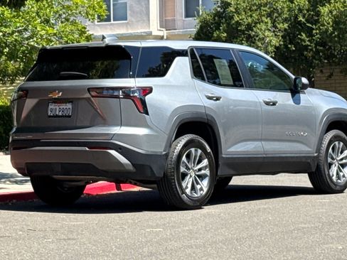 Used 2026 Chevrolet Equinox LT AWD/4WD image 5
