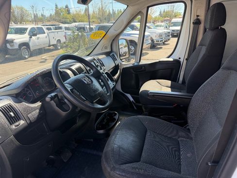 Used 2019 RAM ProMaster 2500 FWD image 13