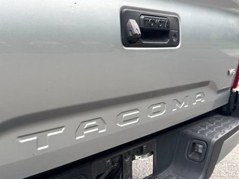 Used 2023 Toyota Tacoma SR AWD/4WD image 16