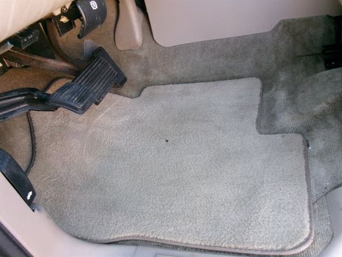 Used 2005 Chevrolet Suburban Z71 w/ Preferred Equipment Group image 11