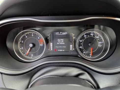 Used 2020 Jeep Cherokee Latitude Plus FWD image 14