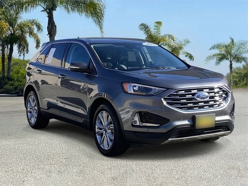 Used 2023 Ford Edge Titanium image 5