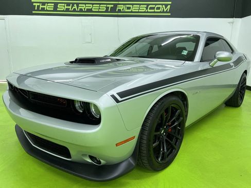Used 2020 Dodge Challenger R/T w/ Plus Package RWD image 5