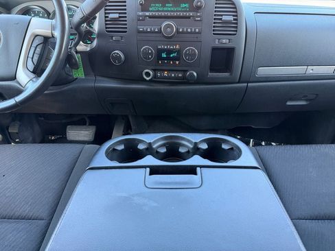Used 2011 Chevrolet Silverado 3500 LT AWD/4WD image 12