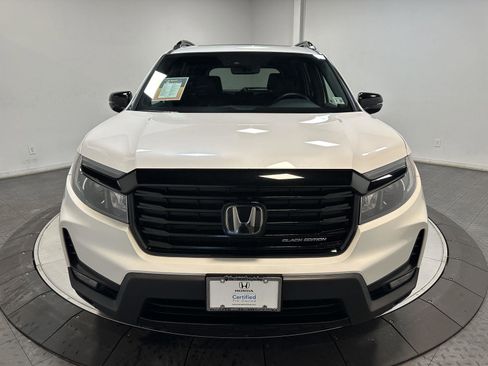 Certified 2024 Honda Passport Black Edition image 4