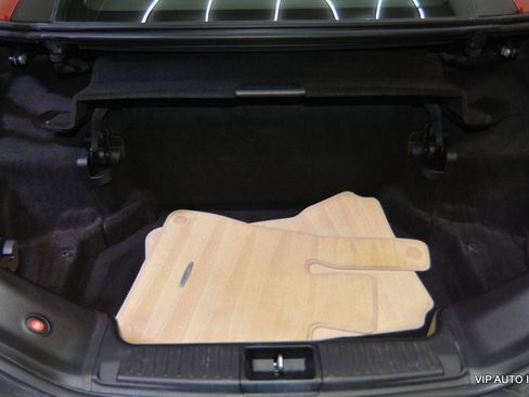 Used 2014 Mercedes-Benz SL 550 image 32