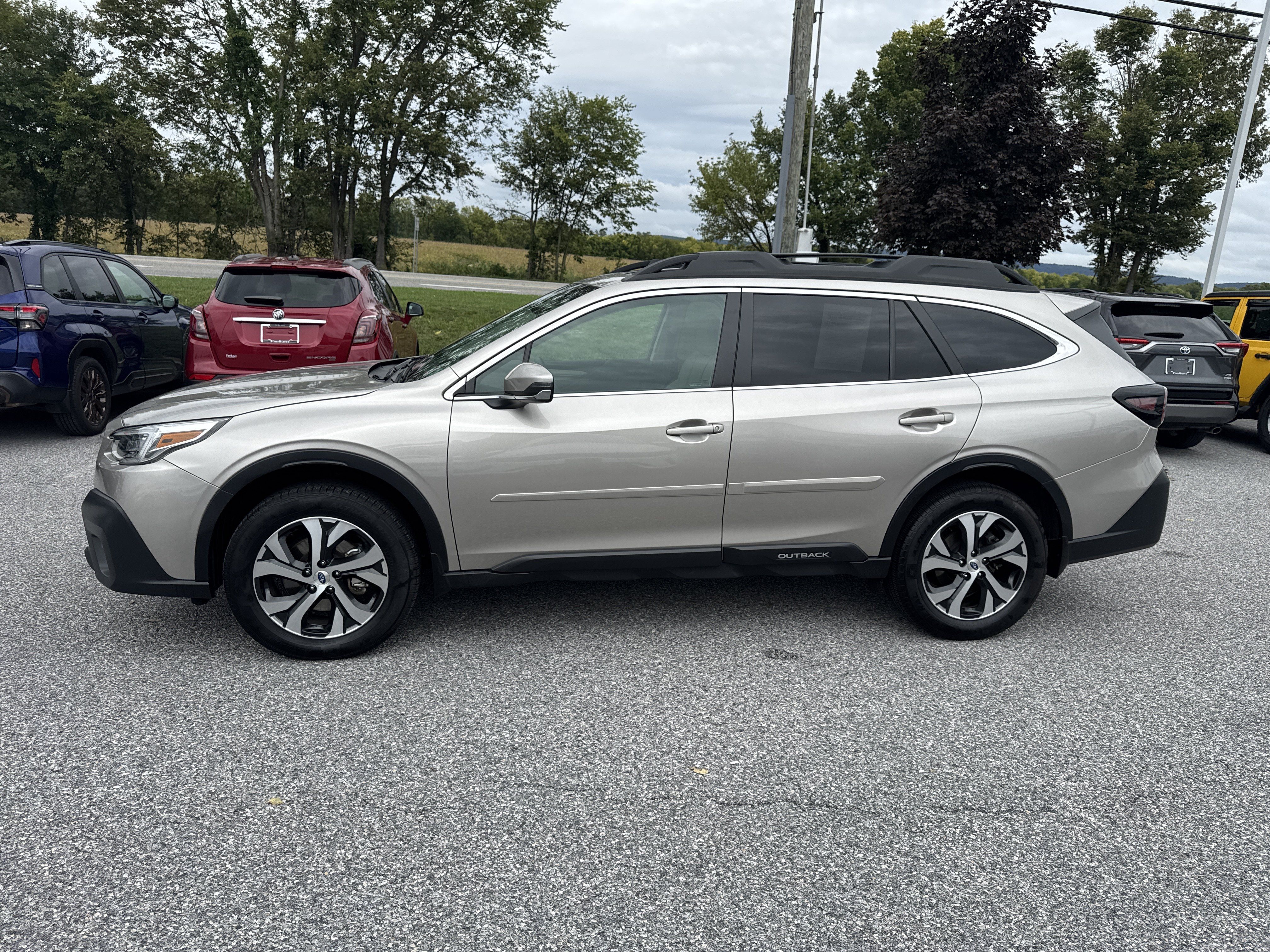 Used 2020 Subaru Outback Limited w/ Popular Package #2 AWD/4WD image 29