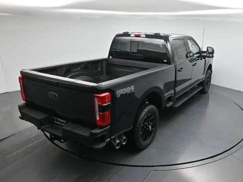 New 2026 Ford F250 Lariat w/ Black Appearance Package image 40
