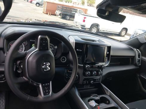 Used 2025 RAM 1500 Big Horn AWD/4WD image 17