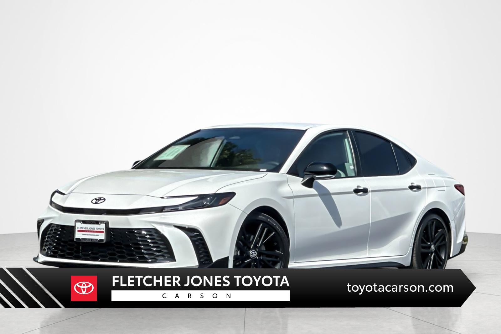 Certified 2026 Toyota Camry Hybrid w/ Convenience Package FWD image 1