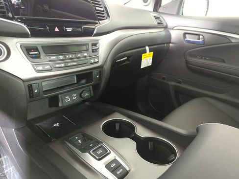 New 2026 Honda Ridgeline RTL image 21