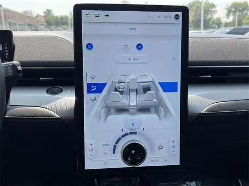 Used 2023 Ford Mustang Mach-E Select image 17