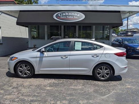 Used 2018 Hyundai Elantra SEL FWD image 2
