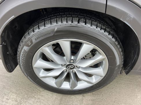 Used 2022 INFINITI QX50 Luxe image 17