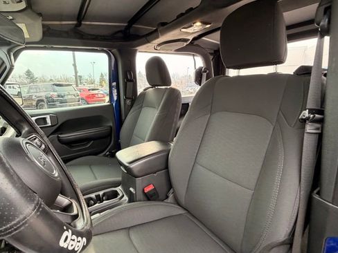 Used 2020 Jeep Wrangler Sport image 8