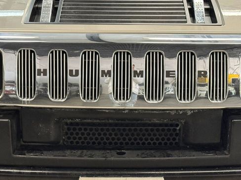 Used 2003 HUMMER H2 w/ Preferred Equipment Group image 5