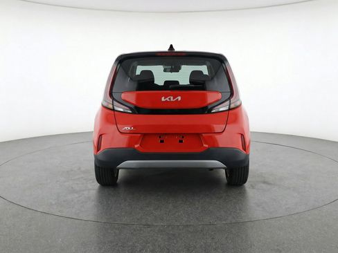 Used 2025 Kia Soul LX w/ LX Technology Package image 7