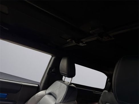 Used 2022 Ford Bronco Outer Banks image 26