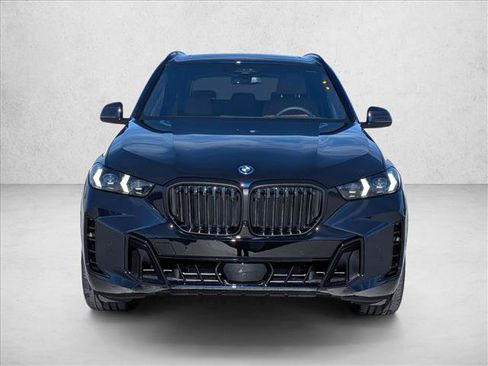 New 2026 BMW X5 xDrive50e image 6