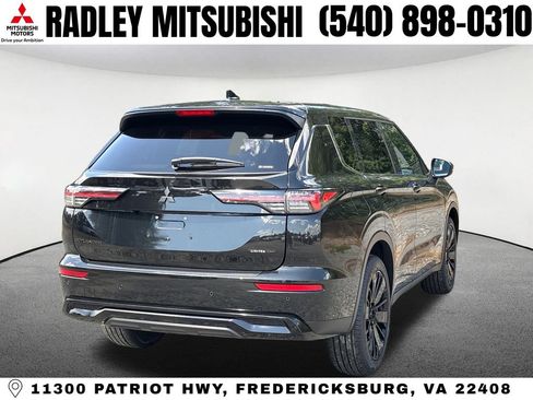 New 2026 Mitsubishi Outlander LE AWD/4WD image 19