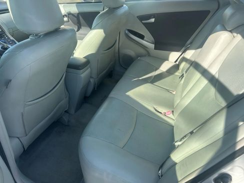 Used 2011 Toyota Prius One image 19