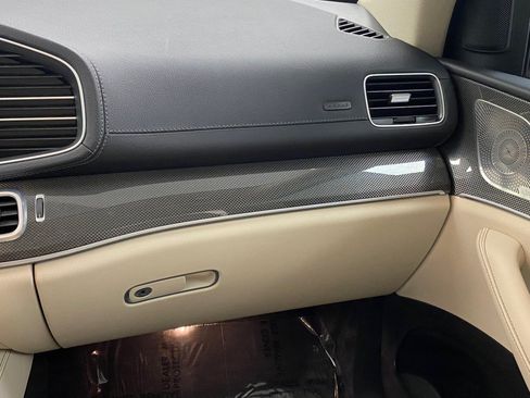 Used 2023 Mercedes-Benz GLS 450 4MATIC image 27