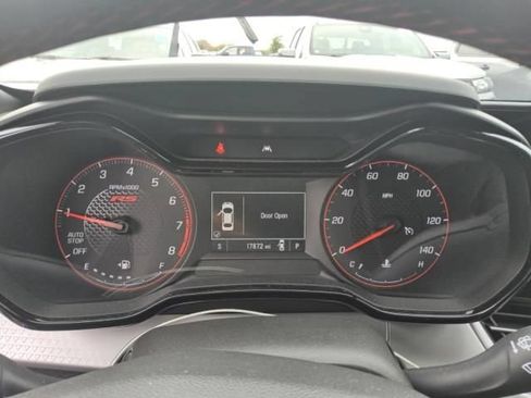Used 2024 Chevrolet Trax RS w/ Driver Confidence Package FWD image 6