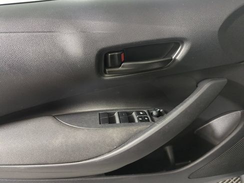 Used 2024 Toyota Corolla LE FWD image 9