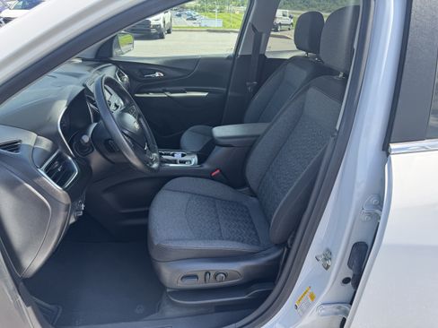 Used 2024 Chevrolet Equinox LT AWD/4WD image 12