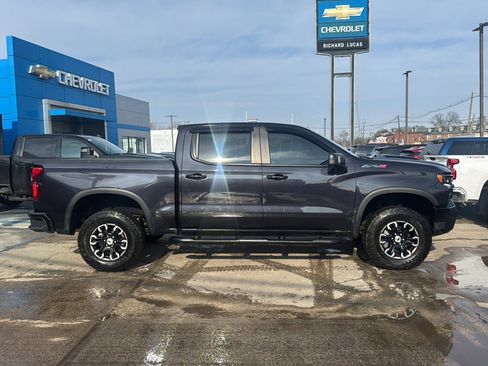 Used 2024 Chevrolet Silverado 1500 ZR2 w/ Technology Package image 11