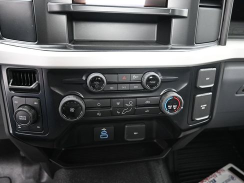 New 2026 Ford F250 XL w/ FX4 Off-Road Package AWD/4WD image 15