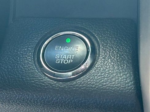 Certified 2021 Ford F450 Platinum w/ FX4 Off-Road Package image 48