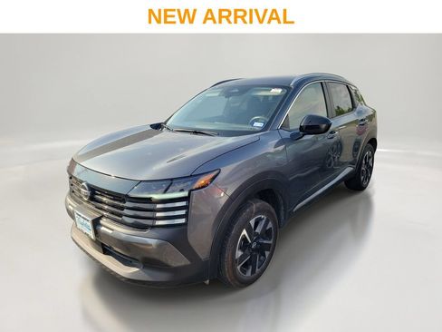 Used 2026 Nissan Kicks SV w/ Cold Weather Package AWD/4WD image 1