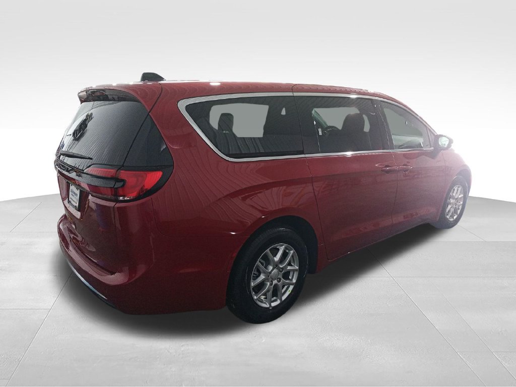 New 2027 Chrysler Pacifica Select w/ Family Tech Group FWD image 6