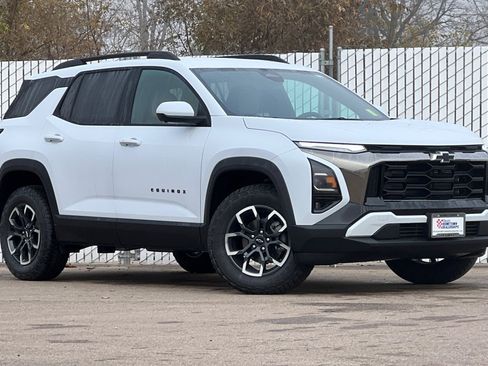 New 2026 Chevrolet Equinox ACTIV image 2