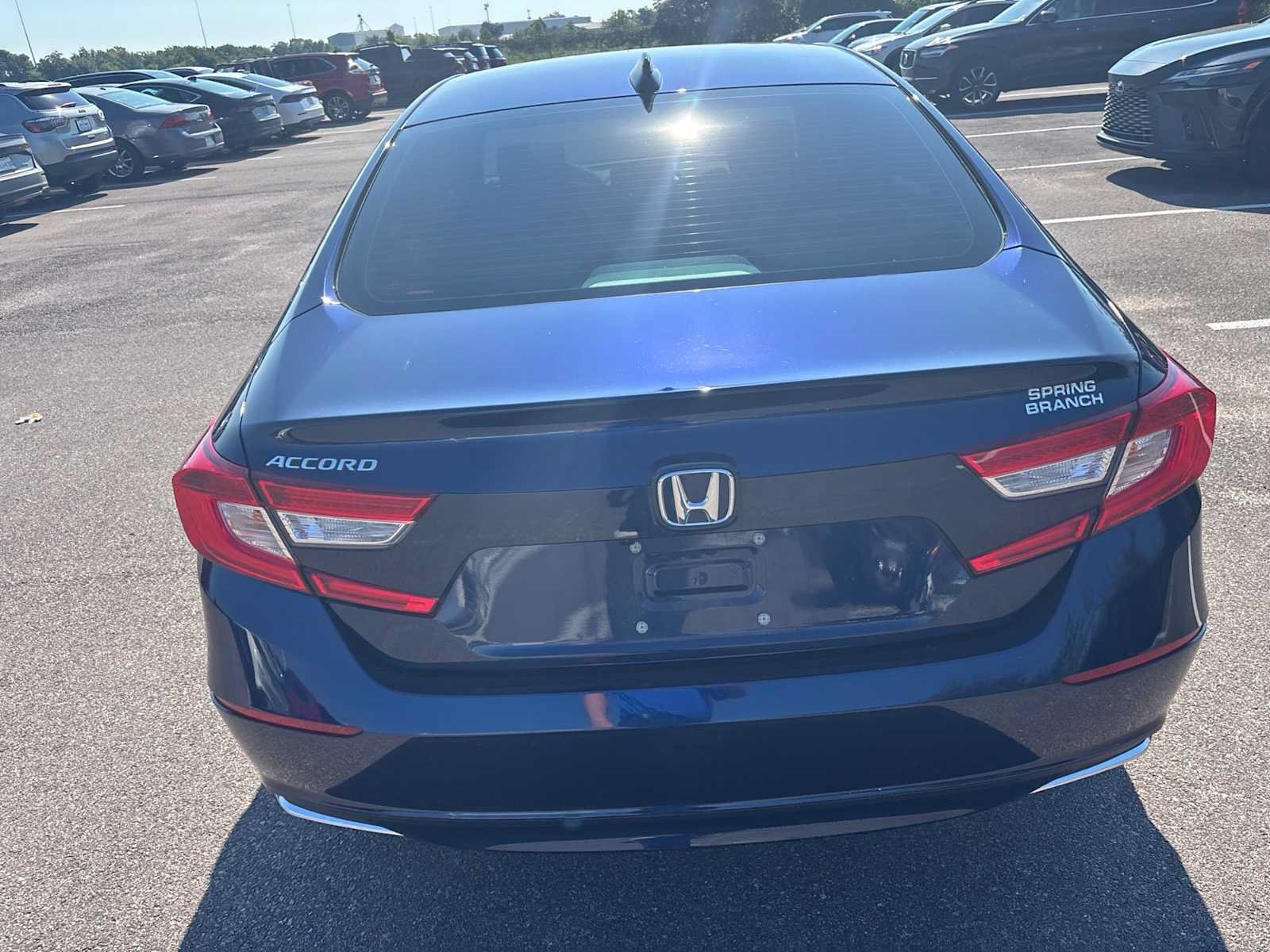 Used 2019 Honda Accord EX image 4