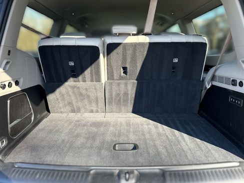 Used 2022 Jeep Wagoneer Series III w/ Flexible Seating Group AWD/4WD image 19
