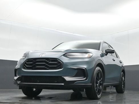 Certified 2026 Honda HR-V Sport image 8