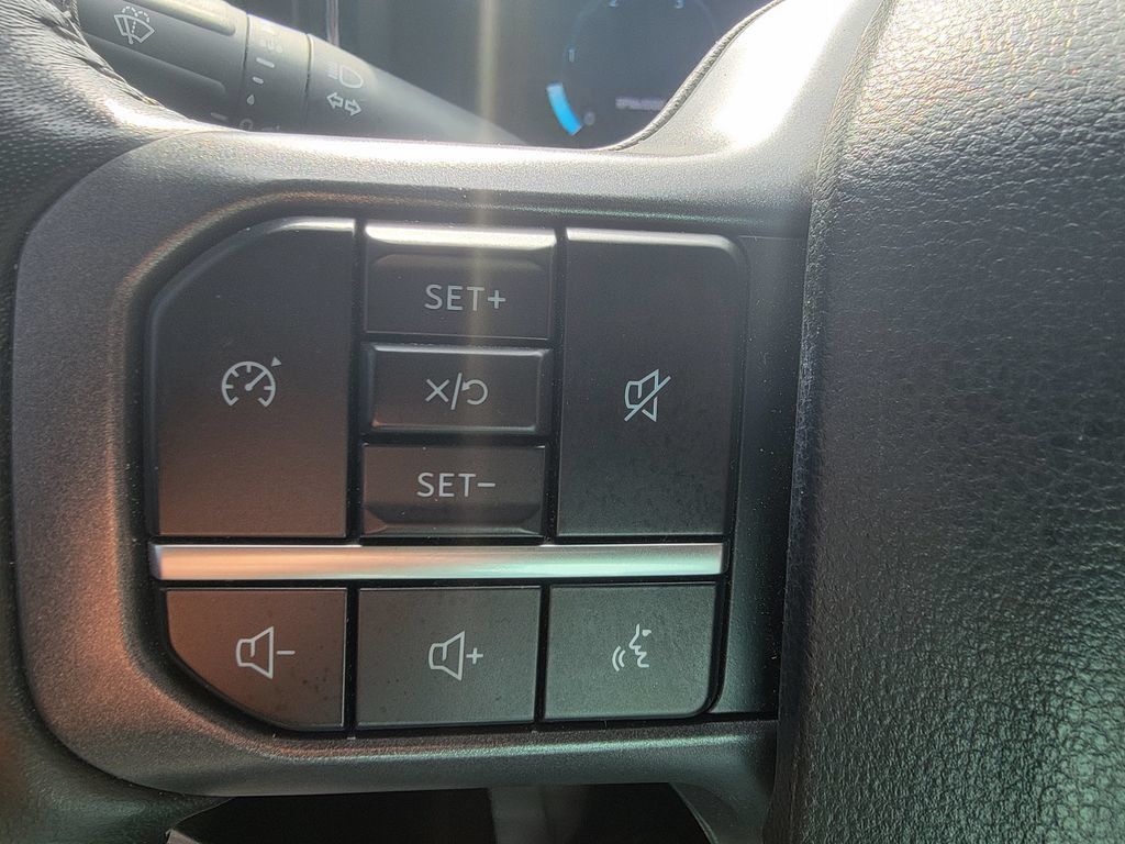 Used 2024 Ford F250 Lariat AWD/4WD image 18