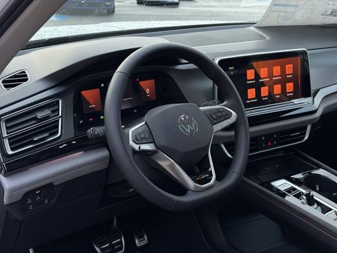 New 2026 Volkswagen Atlas Peak Edition image 21