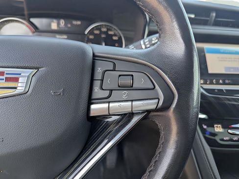 Used 2023 Cadillac XT6 Premium Luxury image 30