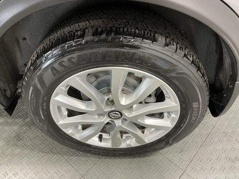 Used 2021 Nissan Rogue Sport S image 28