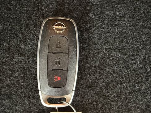 Used 2024 Nissan Rogue S FWD image 28